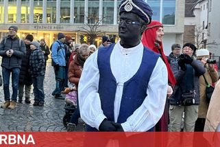 Bylo by dobré změnit ponižující verš v koledě, říká novinářka. „Černej vzadu“ opět rozvířil emoce