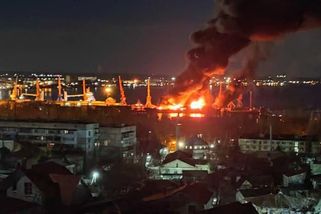 V moři plavou desítky těl, tvrdí Ukrajinci po útoku na Krym. Moskva zuří a hledá šéfa letectva