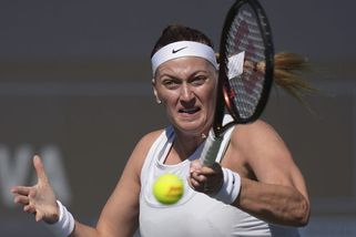 Návrat začal porážkou. Kvitová po mateřské pauze získala první set, další dva ale ztratila - Sport.cz