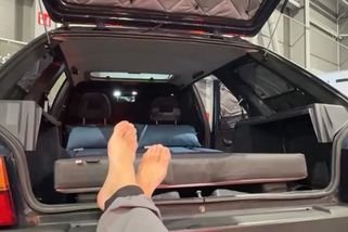 Specialista udělal z české ikony 90. let kempovací auto. Je tu Škoda Forman Obytnaq - Garáž.cz