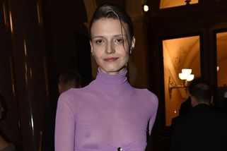 Máme českou Biancu Censori: Oceněná Simona Lewandowska ukázala na Lvech vnady celému národu - Super.cz