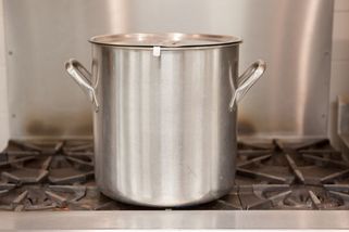 Devadesátiletá Němka ubila kamarádku hrncem kvůli rozteklé zmrzlině. Dostala osm let - Novinky