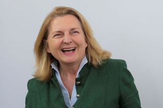 Moskva má právo vetovat členství Rakouska v NATO, ozvala se rakouská exministryně z Ruska - Novinky