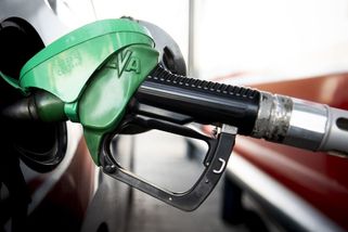 Zdražení benzinu o dvě koruny není nic šokujícího, říká europoslanec - Seznam Zprávy