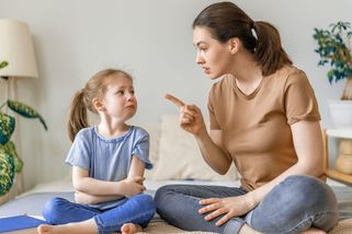 Jedno plácnutí z vás špatnou mámu nedělá, ale musíte si z toho vzít ponaučení - Novinky