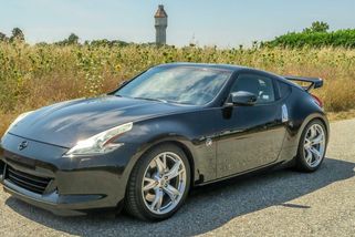 Sporťák ze staré školy, který vám bude dělat radost: Nissan 370Z s úžasným šestiválcem nepokazil ani automat - Garáž.cz