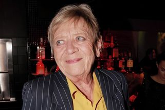 Takto bydlí Jaroslava Obermaierová. Vlastní chalupu i byt v Praze, s důchodem ale spokojená není - Médium.cz