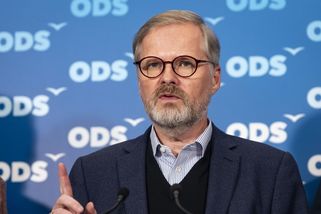 Fiala se tvrdě obul do Babiše kvůli předraženému máslu. Ten ho poslal na léčení - Novinky