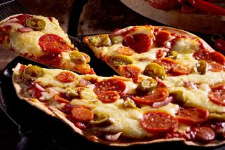 Nejlepší recepty z tortilly: Snadné rychlovky, blesková pizza, plněný chleba i ořechový pletenec - Proženy.cz