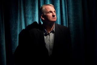 Přijede intelektuální superstar. Velký kritik Trumpa i Putina vystoupí v Praze - Seznam Zprávy