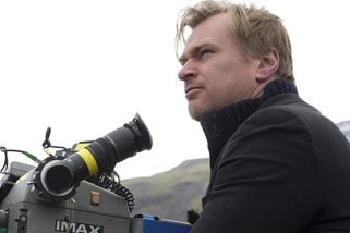 Christopher Nolan ztratil integritu, tvrdí Elon Musk. Virální kauza s herečkou tmavé pleti dosáhla bizarních výšin