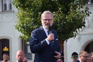 Základní problém je Babiš. Fiala odmítl pohodlnou iluzi, že by ANO šlo oddělit od jeho nejhorších spojenců a udělat z něj přijatelnější mocenský projekt