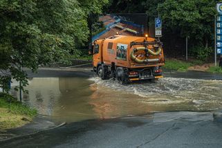 Na severu Čech nepřestává pršet. Hladiny řek a potoků stoupají - Seznam Zprávy