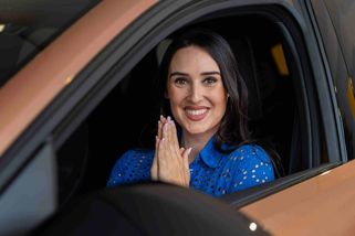 Oblíbená cukrářka má nové auto. Sympatická vítězka MasterChefa si vybrala vlajkovou loď tradiční značky - Garáž.cz