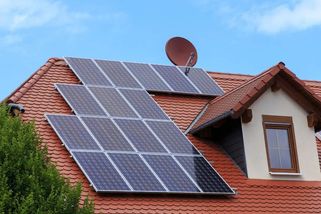 Ministr životního prostředí Petr Macinka nepodepsal rozhodnutí o dotaci tisícům žadatelů o Novou zelenou úsporám, kteří splnili podmínky programu. Vznikly petice