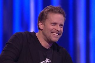 Prachařovi se situace v letadle vymkla z rukou. První slova manažerky