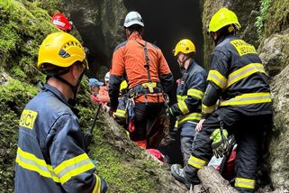 Školák se v Moravském krasu zřítil ze skály - Novinky