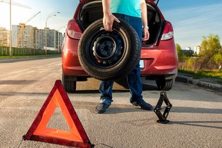 Postrádáte v autě rezervní kolo? Evropa nyní řeší, jak to napravit