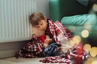 Vánoce bez cukroví, stromku i dárků? Jsou děti, ke kterým Ježíšek nechodí