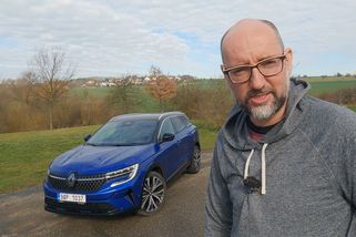 TEST: Renault Austral je povedený fešák s pár drobnými pihami na kráse - Garáž.cz