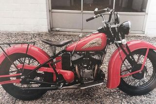 Zloděj na Plzeňsku ukradl dvě cenné historické motorky za více než sedm set tisíc - Novinky