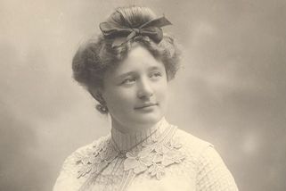 Božena Kacerovská: Až zemřu, přeji si, aby bylo mé srdce probodeno - Médium.cz