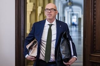 Máme v ČT a rozhlasu lidi, kteří nám říkají, že se tam nehospodaří dobře, tvrdí Klempíř