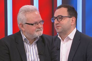 Vládní propagandisté konstruují spiknutí, říká Schmarcz o protestech. Kulidakis zmínil kult