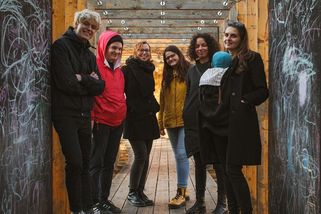 Učitelů je nedostatek. Projekt láká do školství lidi z jiných profesí - Novinky