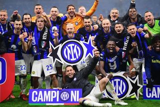 AC Milán - Inter 1:2, Inter zvládl derby a je italským mistrem - Sport.cz