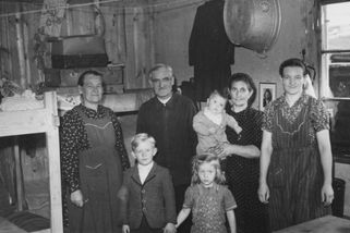 Historické křivdy a předsudky: Dokážeme přiznat chybu a odpustit odsunutým Němcům? - Médium.cz