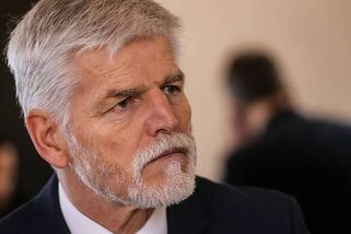 Šéf Sudetoněmeckého landsmanšaftu Posselt si ocenění zaslouží, řekl Petr Pavel