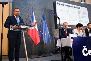 Lukáš Kovanda: Česko krvácí na důchodech jako nikdy. A může být ještě hůř