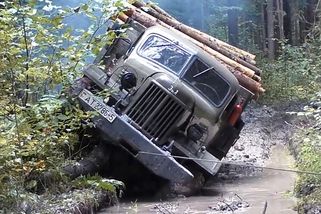 ZIL-157 a jeho brutální síla! | Armyweb