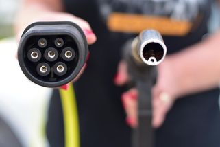 Elektromobil je natřený nazeleno. Nepočítáme celé emise, říká expert - Seznam Zprávy