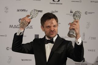 České lvy ovládly Vlny. Děkovné řeči oceňovaly i statečné novináře - Novinky