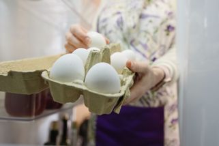 „Proč mi koukáte na vejce?“ divil jsem se v obchodě. Odpověď mě překvapila - Médium.cz