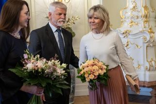 Eva Pavlová se po delší pauze ukázala na veřejnosti: Vyřešila dilema a zásadně změnila účes - Super.cz