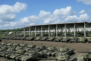 securitymagazin.cz/defence/nouzovka-kremlu-uralvagonzavod-t72a-1404074052.html