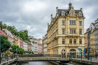 V Karlových Varech jsem si dala na kolonádě kávu a minerálku. Co následovalo nezapomenu do smrti