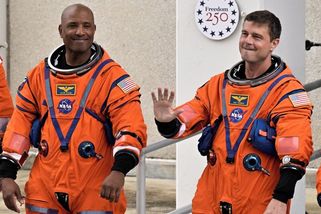 Posádka mise Artemis II zažehla motory lodi Orion a zamířila k Měsíci - Seznam Zprávy