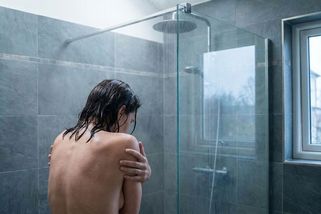 Sprchové kouty typu walk-in se v Česku neujaly. Lidé si stěžují na chlad, náročnou údržbu a nepraktičnost