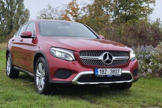 Drahý? Ale vůbec ne. Ojetý Mercedes GLC 250 z roku 2018 za 760 tisíc skutečně není drahý. I když to tak může vypadat