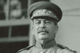 Stalin chtěl Gottwalda vyhnat z Pražského hradu a nahradit ho Slánským, vyplývá z tajné zprávy CIA - Médium.cz