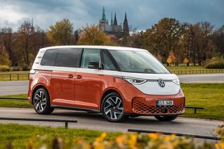 Nejlepší auto, jaké Volkswagen vyrábí: Znovuzrozený ID. Buzz je praktický sympaťák s duší - Garáž.cz