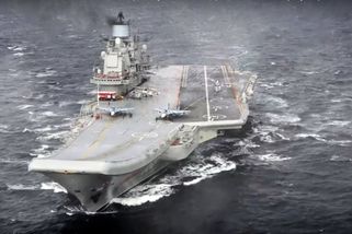 Na letadlovém křižníku Admirál Kuzněcov vypukl požár - Novinky