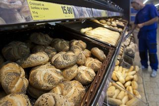 Kdy vláda zařídí levné a kvalitní potraviny? Bezzubá SPD ukazuje, jak moc stojí v ofsajdu