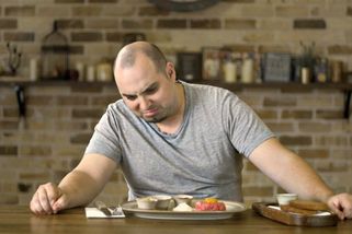 Cizinci poprvé ochutnají český tatarák. Jsou v šoku! | Jak nás vidí svět