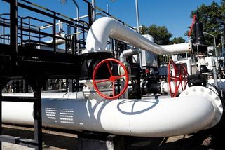 Ukrajinci nechtějí dovolit kontrolu ropovodu Družba, tvrdí Orbán - Novinky