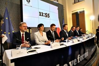 Ministři na odstřel. Pokud to premiér nevidí, risk...